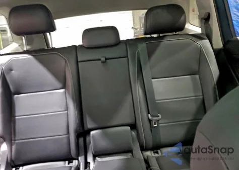 2021 Volkswagen Tiguan Se z USA, uszkodzony, nr VIN 3VV2B7AX8MM040368